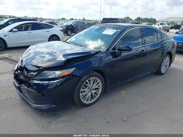 4T1B11HKXKU727252 2019 TOYOTA CAMRY - Image 2