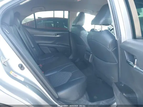 4T1B11HKXKU727705 2019 TOYOTA CAMRY - Image 8