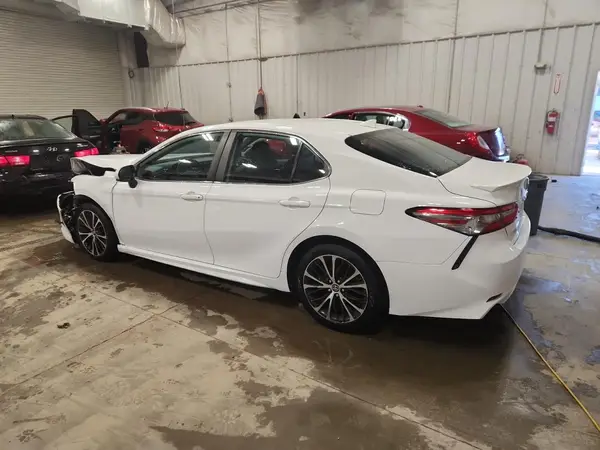 4T1B11HKXKU728322 2019 TOYOTA CAMRY - Image 2