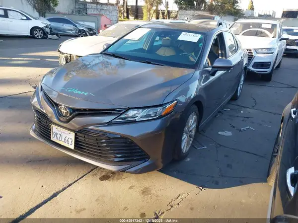 4T1B11HKXKU730670 2019 TOYOTA CAMRY - Image 2