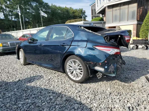 4T1B11HKXKU731902 2019 TOYOTA CAMRY - Image 2