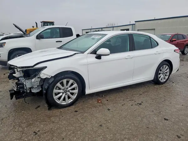 4T1B11HKXKU732533 2019 TOYOTA CAMRY - Image 1