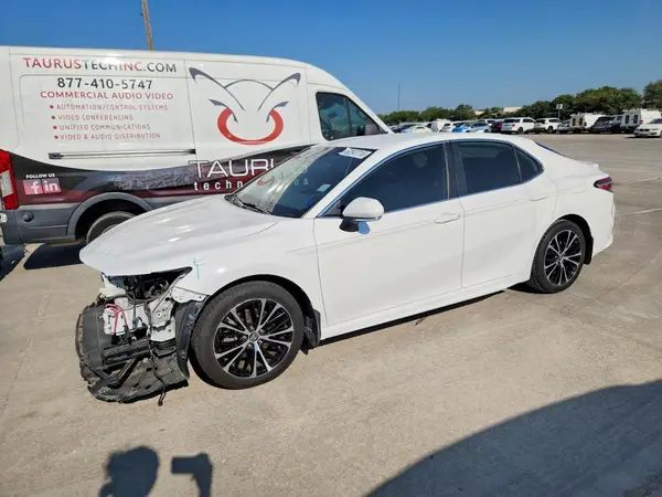 4T1B11HKXKU736033 2019 TOYOTA CAMRY - Image 1