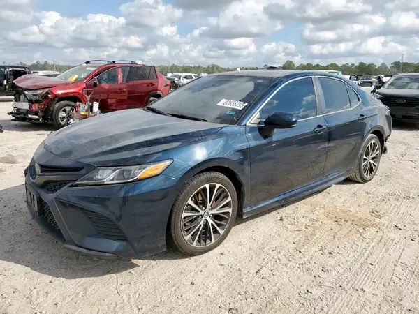 4T1B11HKXKU738638 2019 TOYOTA CAMRY - Image 1