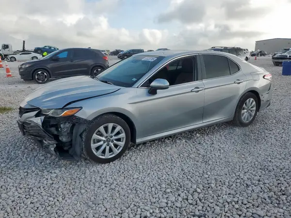 4T1B11HKXKU741359 2019 TOYOTA CAMRY - Image 1
