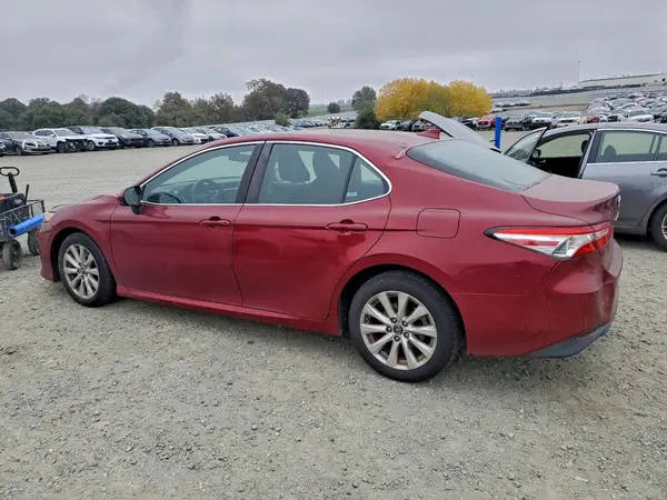 4T1B11HKXKU742933 2019 TOYOTA CAMRY - Image 2