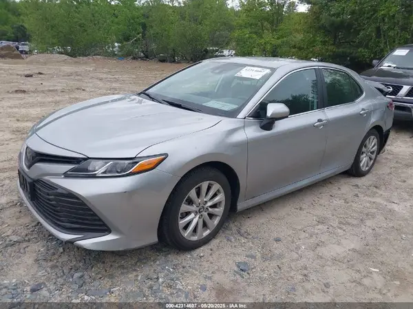 4T1B11HKXKU746948 2019 TOYOTA CAMRY - Image 2