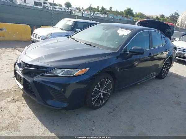 4T1B11HKXKU751017 2019 TOYOTA CAMRY - Image 2