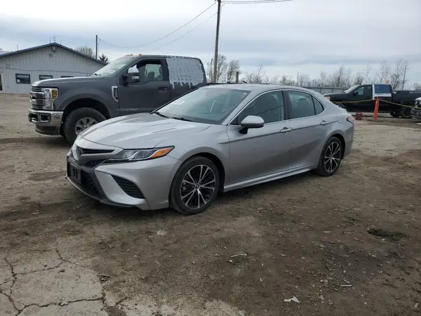 4T1B11HKXKU752040 2019 TOYOTA CAMRY - Image 1