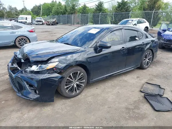 4T1B11HKXKU755763 2019 TOYOTA CAMRY - Image 2