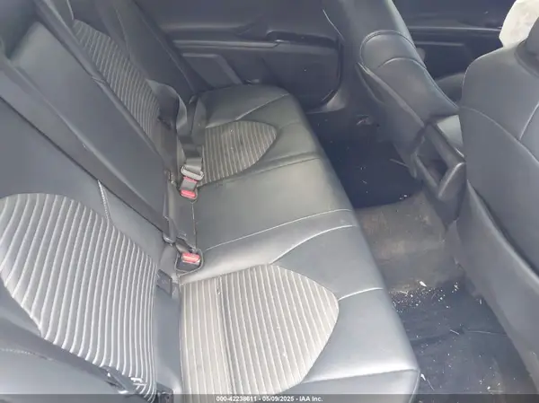4T1B11HKXKU755763 2019 TOYOTA CAMRY - Image 8