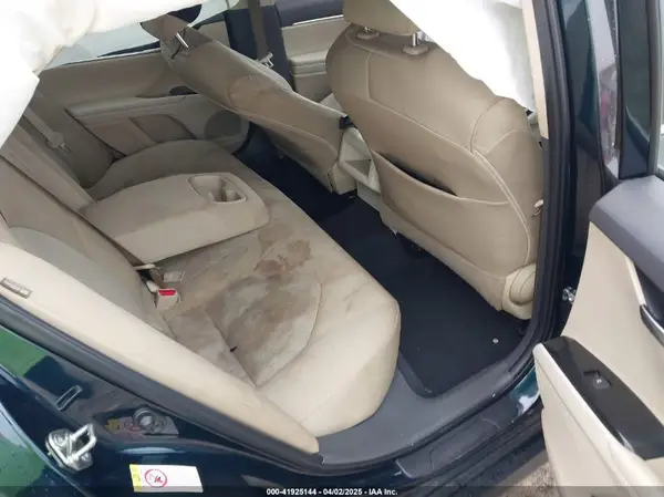 4T1B11HKXKU757092 2019 TOYOTA CAMRY - Image 8