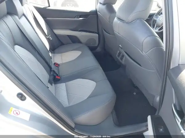 4T1B11HKXKU757142 2019 TOYOTA CAMRY - Image 8