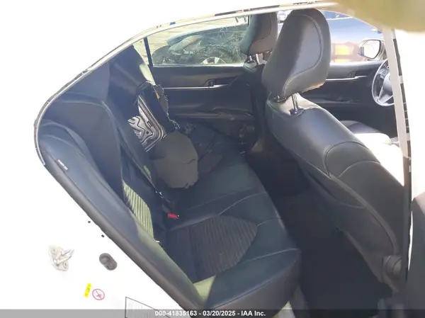 4T1B11HKXKU757187 2019 TOYOTA CAMRY - Image 8