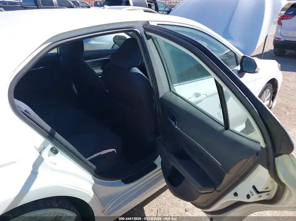 4T1B11HKXKU757576 2019 TOYOTA CAMRY - Image 8