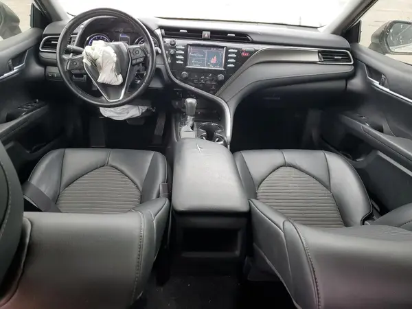 4T1B11HKXKU758016 2019 TOYOTA CAMRY - Image 8