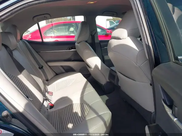 4T1B11HKXKU760042 2019 TOYOTA CAMRY - Image 8