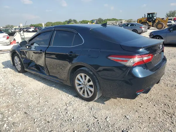 4T1B11HKXKU760817 2019 TOYOTA CAMRY - Image 2