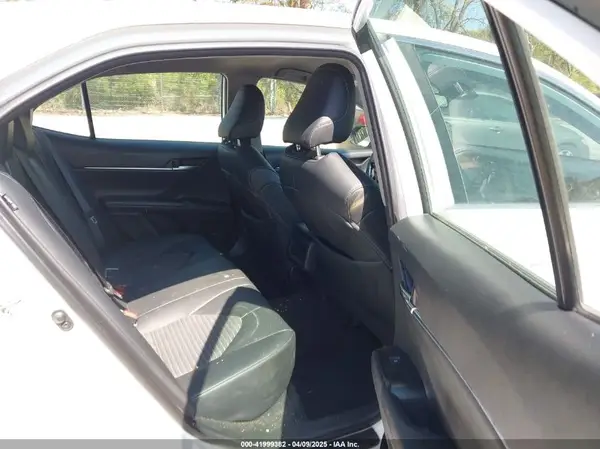 4T1B11HKXKU761577 2019 TOYOTA CAMRY - Image 8