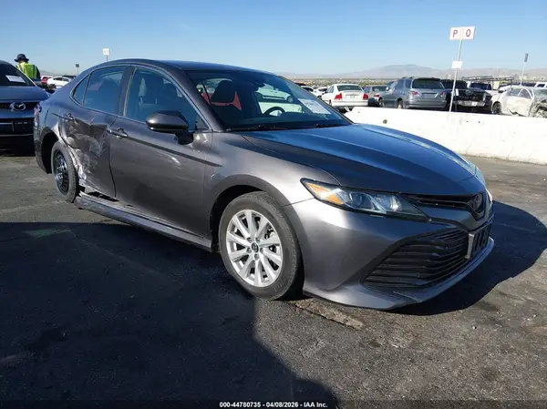 4T1B11HKXKU762664 2019 TOYOTA CAMRY - Image 1