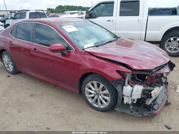 4T1B11HKXKU764527 2019 TOYOTA CAMRY - Image 1
