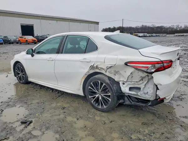 4T1B11HKXKU764995 2019 TOYOTA CAMRY - Image 2