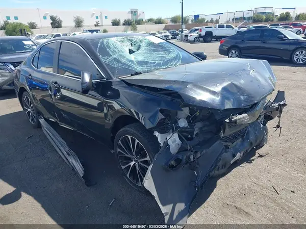 4T1B11HKXKU765094 2019 TOYOTA CAMRY - Image 1