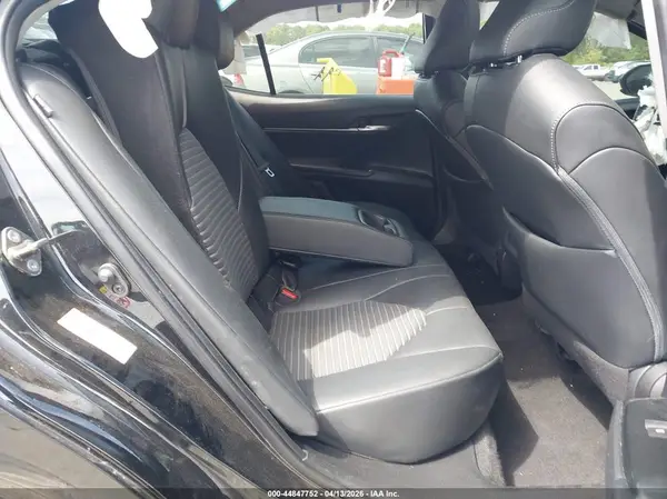 4T1B11HKXKU766150 2019 TOYOTA CAMRY - Image 8