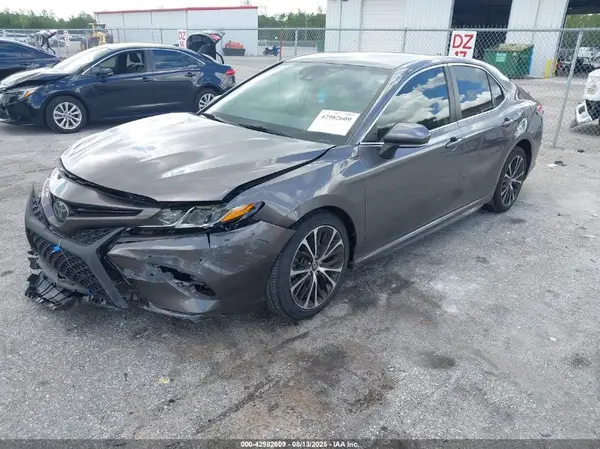 4T1B11HKXKU767699 2019 TOYOTA CAMRY - Image 2