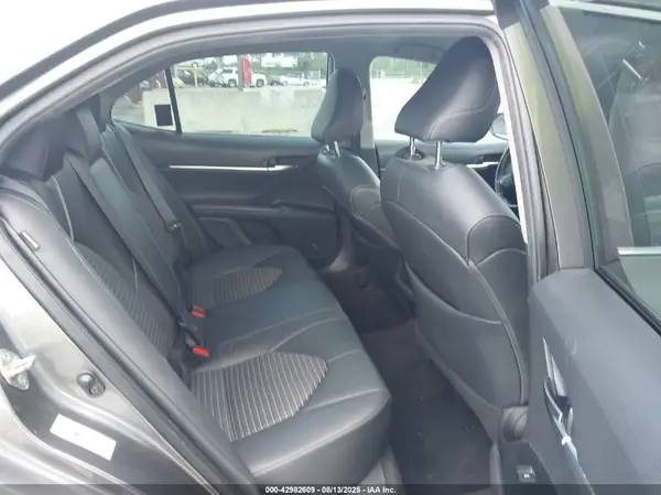 4T1B11HKXKU767699 2019 TOYOTA CAMRY - Image 8