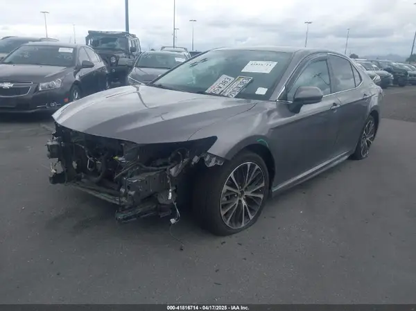 4T1B11HKXKU767735 2019 TOYOTA CAMRY - Image 2