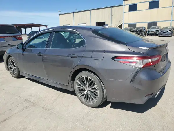 4T1B11HKXKU768254 2019 TOYOTA CAMRY - Image 2