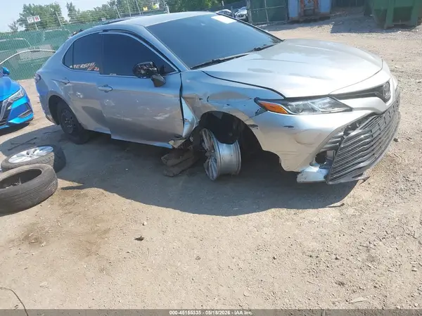 4T1B11HKXKU770618 2019 TOYOTA CAMRY - Image 1