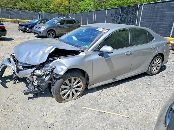 4T1B11HKXKU770960 2019 TOYOTA CAMRY - Image 1