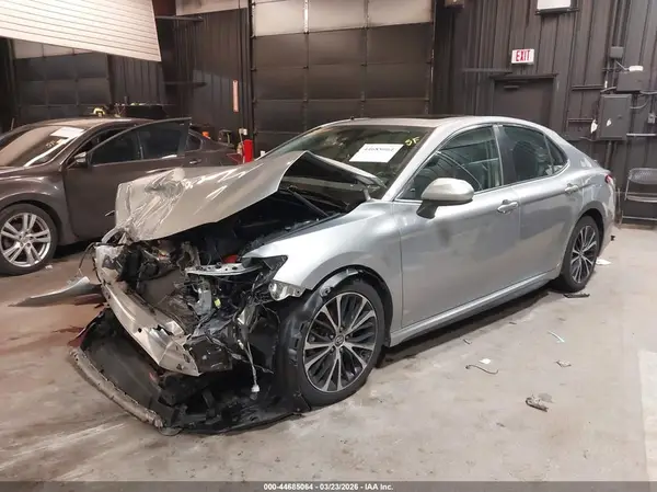 4T1B11HKXKU773549 2019 TOYOTA CAMRY - Image 2