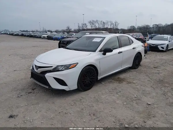 4T1B11HKXKU783031 2019 TOYOTA CAMRY - Image 2
