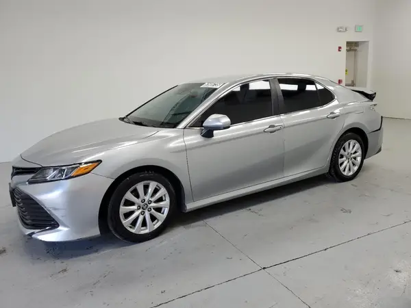 4T1B11HKXKU785765 2019 TOYOTA CAMRY - Image 1
