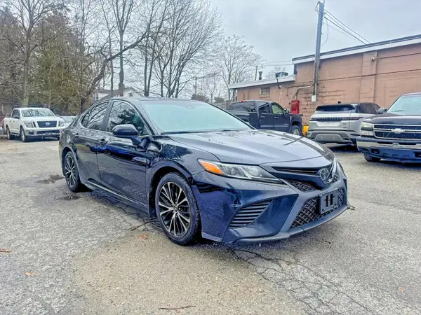 4T1B11HKXKU785796 2019 TOYOTA CAMRY - Image 1
