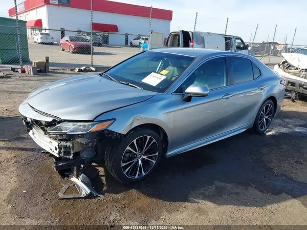 4T1B11HKXKU786124 2019 TOYOTA CAMRY - Image 2
