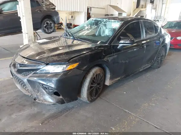 4T1B11HKXKU788004 2019 TOYOTA CAMRY - Image 2