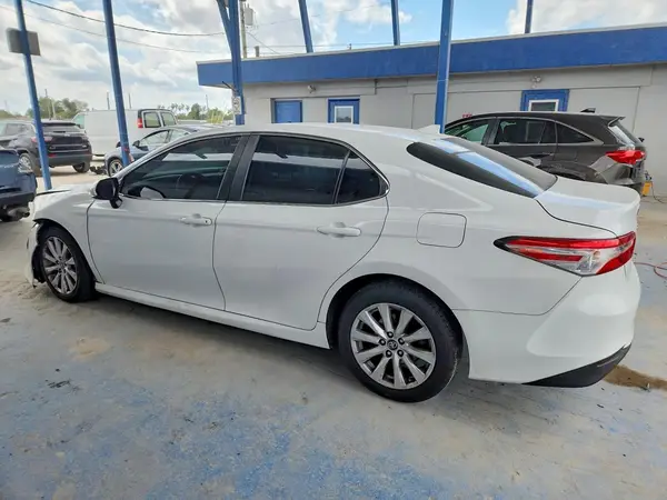 4T1B11HKXKU791520 2019 TOYOTA CAMRY - Image 2