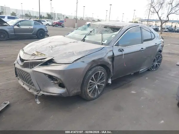 4T1B11HKXKU792232 2019 TOYOTA CAMRY - Image 2