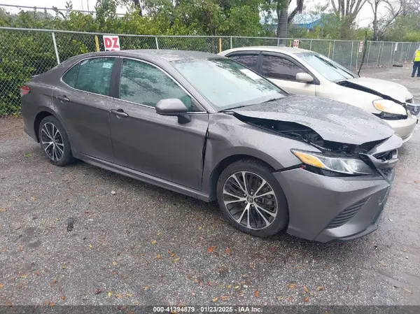 4T1B11HKXKU794109 2019 TOYOTA CAMRY - Image 1