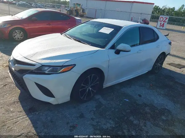 4T1B11HKXKU794532 2019 TOYOTA CAMRY - Image 2