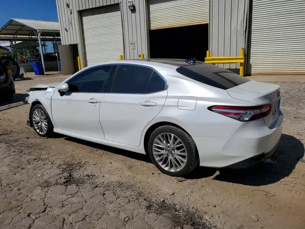 4T1B11HKXKU794546 2019 TOYOTA CAMRY - Image 2