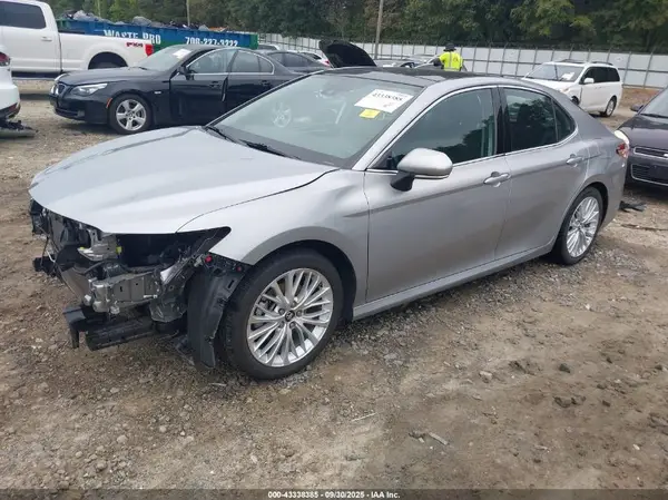 4T1B11HKXKU795812 2019 TOYOTA CAMRY - Image 2