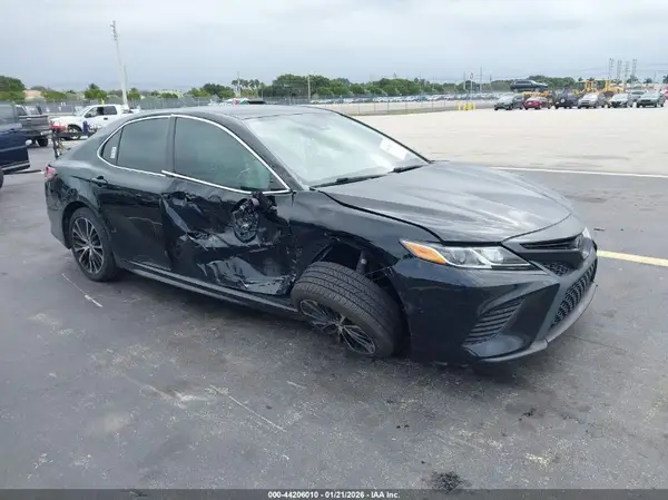 4T1B11HKXKU799097 2019 TOYOTA CAMRY - Image 1