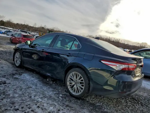 4T1B11HKXKU800894 2019 TOYOTA CAMRY - Image 2