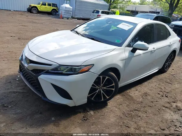 4T1B11HKXKU802239 2019 TOYOTA CAMRY - Image 2