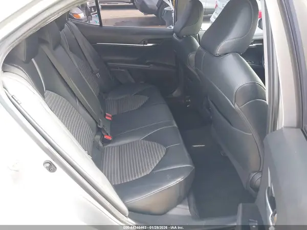 4T1B11HKXKU804248 2019 TOYOTA CAMRY - Image 8